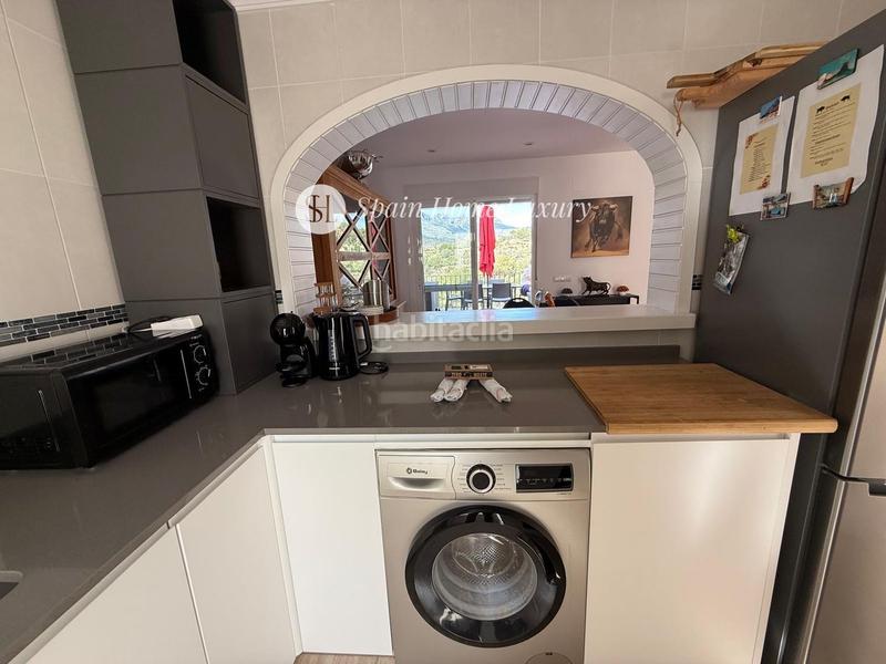 Foto 01746670-776c-4aae-b59e-1680e43a7098. Maison jumelée avec parking piscine dans La Empedrola Calp