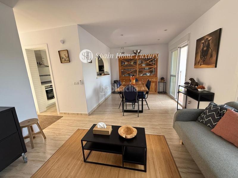 Foto 287fa9fa-d9c1-4b22-b854-57eb693b801b. Maison jumelée avec parking piscine dans La Empedrola Calp