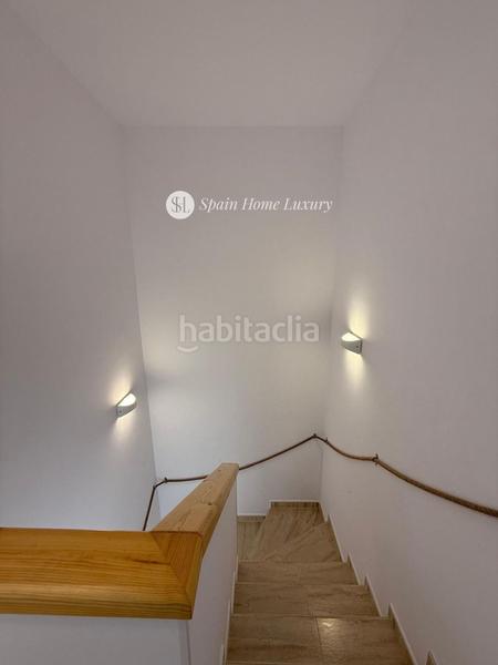 Foto 76d156aa-806e-429e-8fe7-c954c47376ab. Maison jumelée avec parking piscine dans La Empedrola Calp