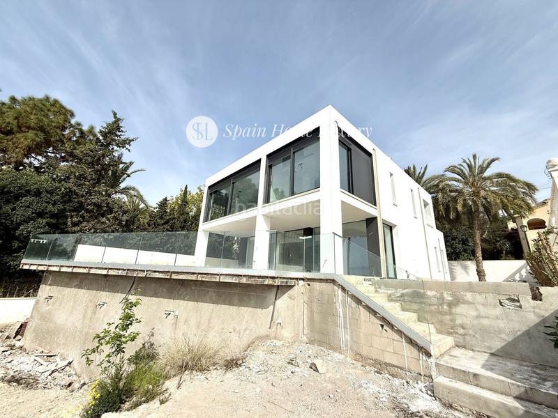 Foto dd99ef59-5734-4bc0-b155-ae258c8b5d52. Xalet amb calefacció aparcament a Pueblo Español-Coveta Fumá Campello (el)