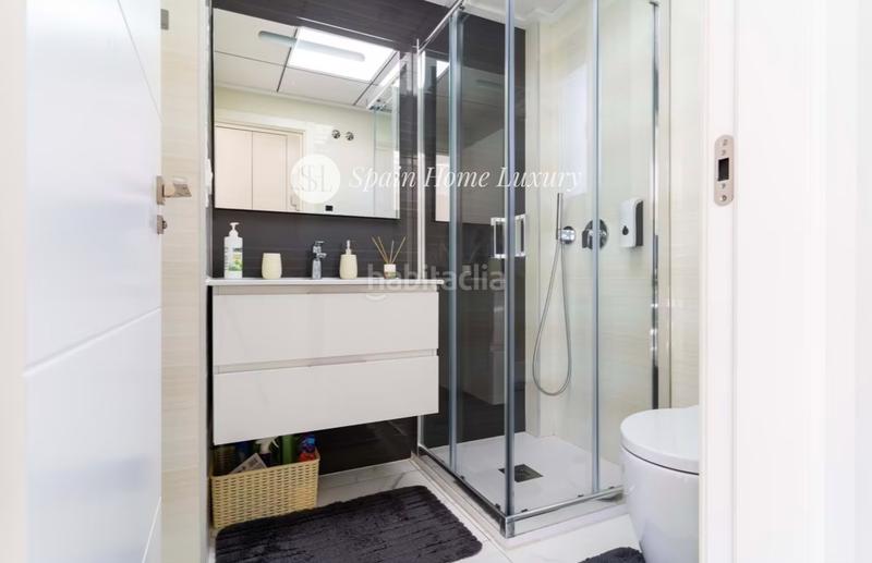 Foto 2e11b5df-2b15-40f9-8ef1-0e04d8da91ee. Chalet avec chauffage parking piscine dans balcón de Finestrat-terra marina Finestrat