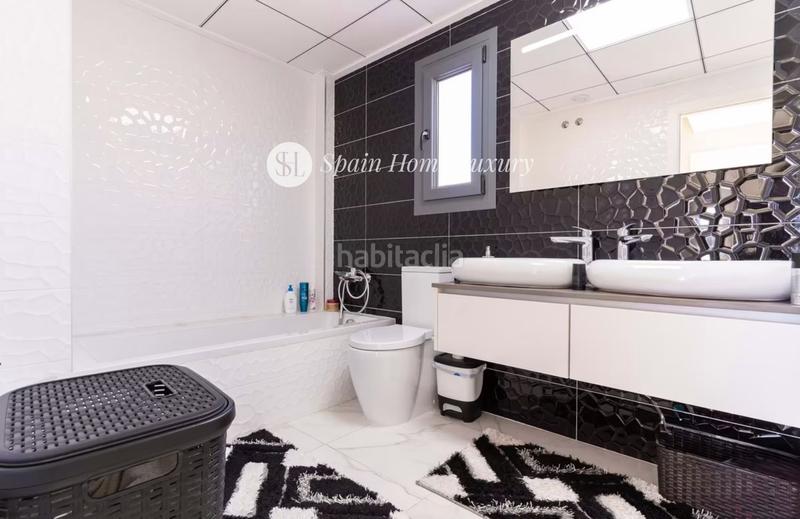 Foto 8814d818-8dc5-442c-a319-2883abce570e. Chalet avec chauffage parking piscine dans balcón de Finestrat-terra marina Finestrat