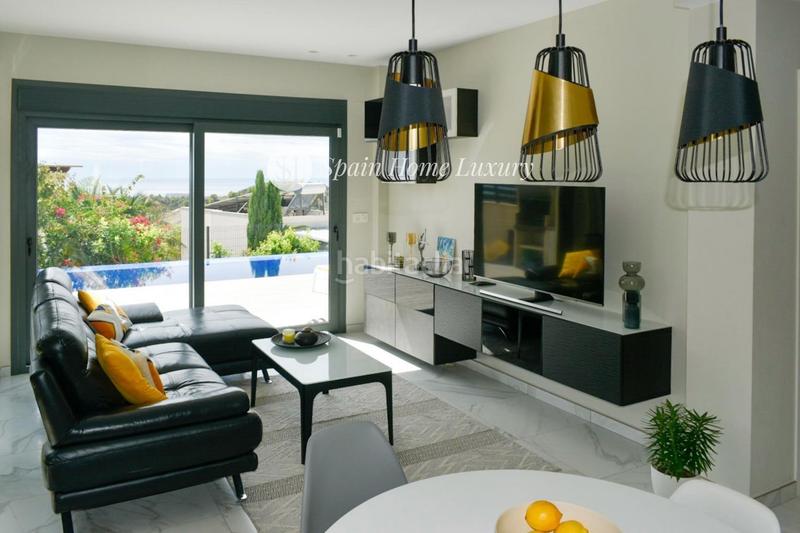 Foto 88d17422-b0fd-4d2a-8879-21c6b1ca2548. Chalet avec chauffage parking piscine dans balcón de Finestrat-terra marina Finestrat