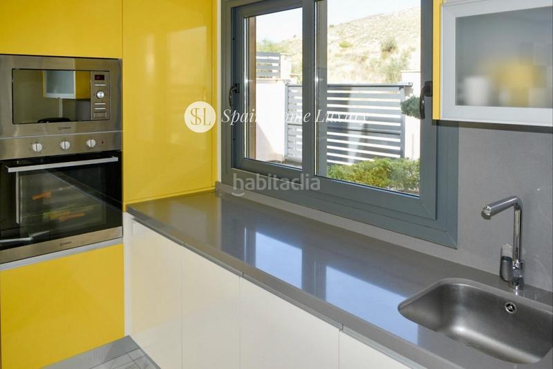 Foto 909d8fa4-16de-46de-a42f-459b9a380186. Chalet avec chauffage parking piscine dans balcón de Finestrat-terra marina Finestrat