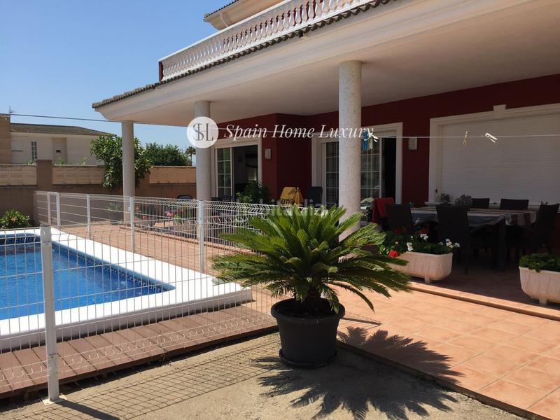 Foto 0cb07eb4-24f4-40e2-861e-42c59b689e8e. Chalet con riscaldamento piscina in Daimús