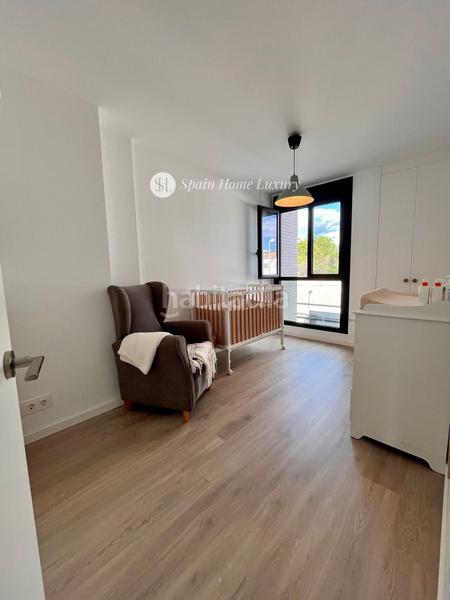 Foto a5a6a749-e0ef-4ad2-89e5-8d97c6132e3f. Location maison jumelée avec parking piscine dans Entrepinos Eliana (l´)