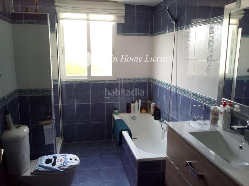 Foto 4a7f6655-4fee-4631-8210-f2476125fe0e. Chalet en San Antonio de Benagéber