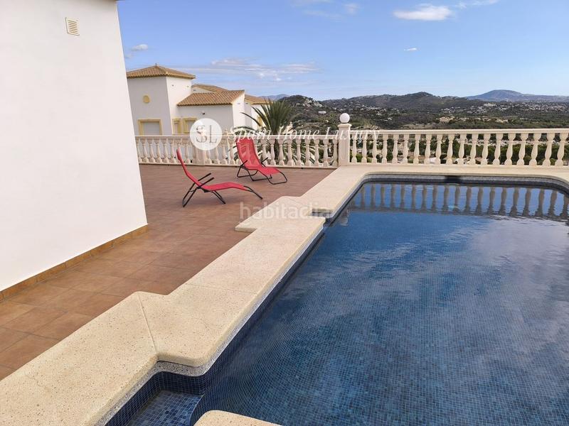 Foto 9b7a44a9-9bb3-4eed-a4a0-13c66455d95f. Chalet avec parking piscine dans Oltamar - Cucarres Calp