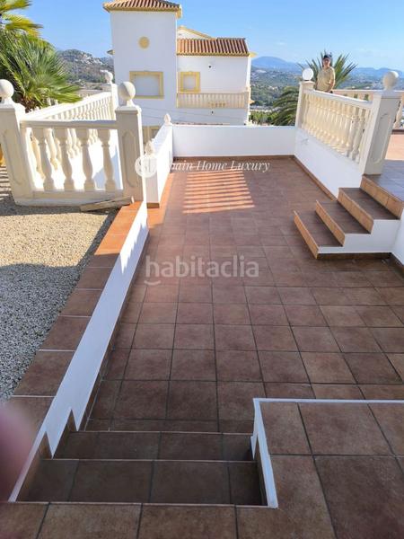 Foto f6db9114-2fcc-4ea2-a019-cc4837c8545a. Chalet avec parking piscine dans Oltamar - Cucarres Calp