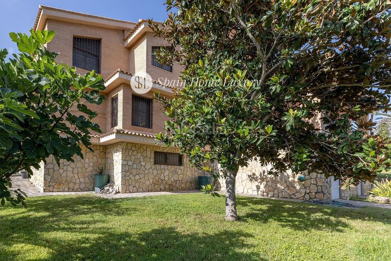 Foto 11ffd2b0-47be-4e59-bca3-ed7703a274ff. Chalet en ribaroja de túria en Riba - roja de Túria