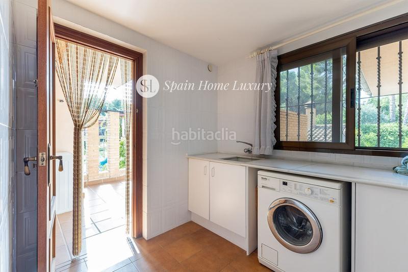 Foto ae21381e-226e-40ac-8490-2078e8c2c6a9. Chalet en ribaroja de túria en Riba - roja de Túria