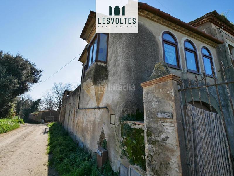 Foto 39ca6820-5a32-43bf-8a7a-9bc87e4ba37a. Masia amb aparcament a Rupià