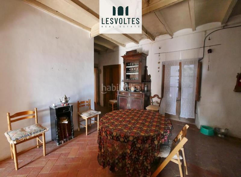 Foto 607e6b7b-5350-412f-ae06-1783a44e0d67. Masia amb aparcament a Rupià