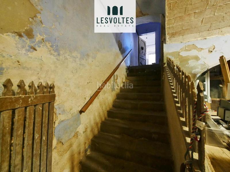 Foto 64d2b359-9838-4247-adec-e01c83e8da40. Masia amb aparcament a Rupià