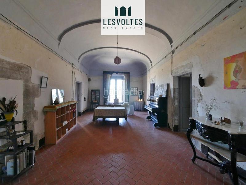 Foto a8583c30-adf8-410e-8f55-b2a56f4c3fe2. Masia amb aparcament a Rupià