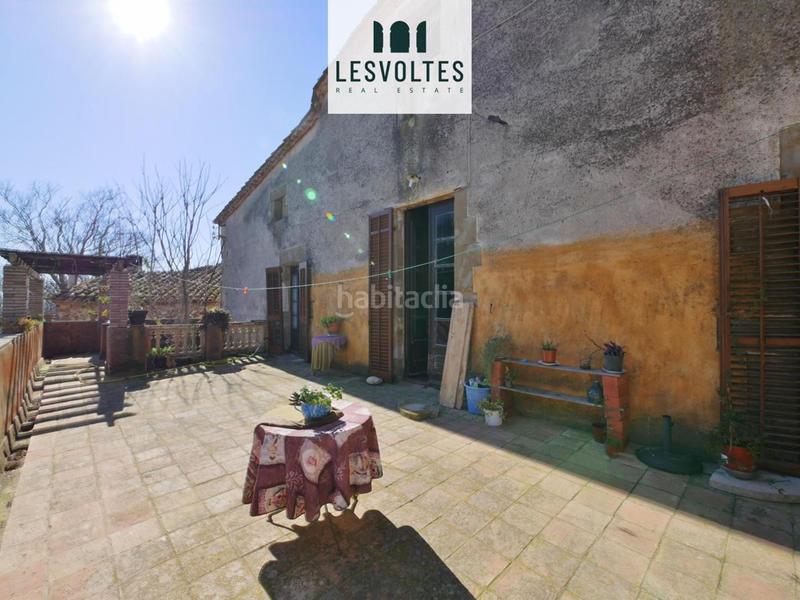 Foto ae4d1c83-29d4-4999-a452-8d6edb75787d. Masia amb aparcament a Rupià