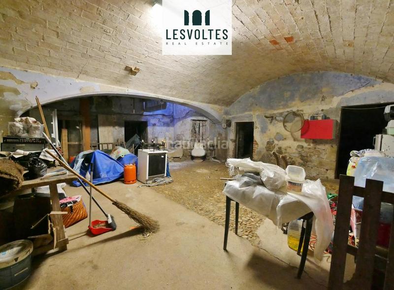 Foto f61528e0-3655-4cb3-a3a9-6cf46c9ab0da. Masia amb aparcament a Rupià