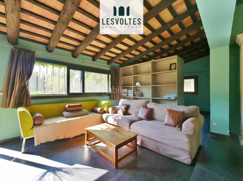 Foto a2022ed8-b963-4fa2-ba6a-681aecd57e9a. Terreno residenziale in Mont-ras