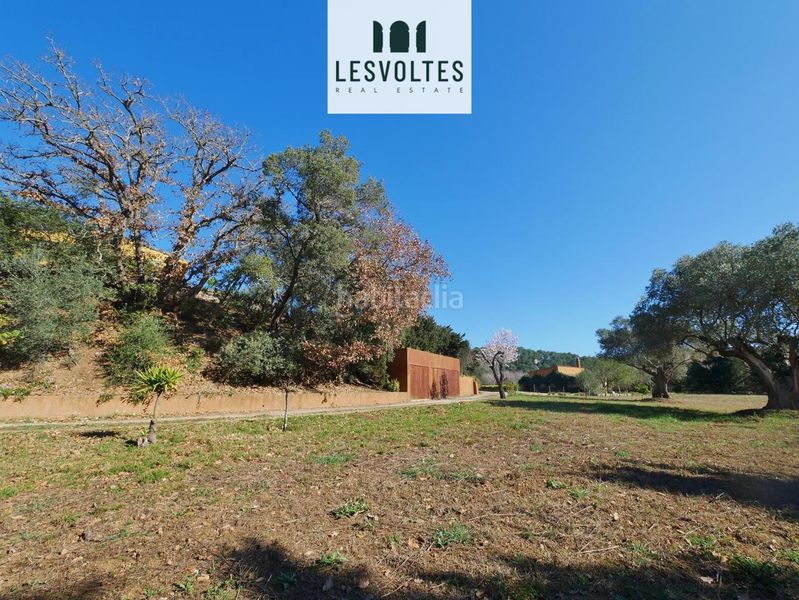 Foto c733739a-420a-4a3b-91ce-3d9e1cd2c9ee. Terreno residenziale in Mont-ras