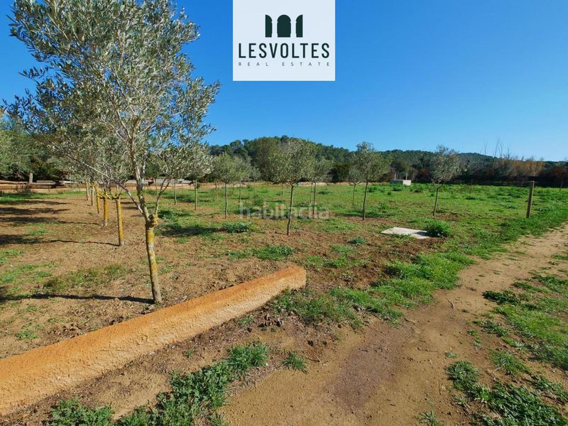 Foto dd211fa6-c04b-4c09-b3d9-00dc32fe4895. Terreno residenziale in Mont-ras