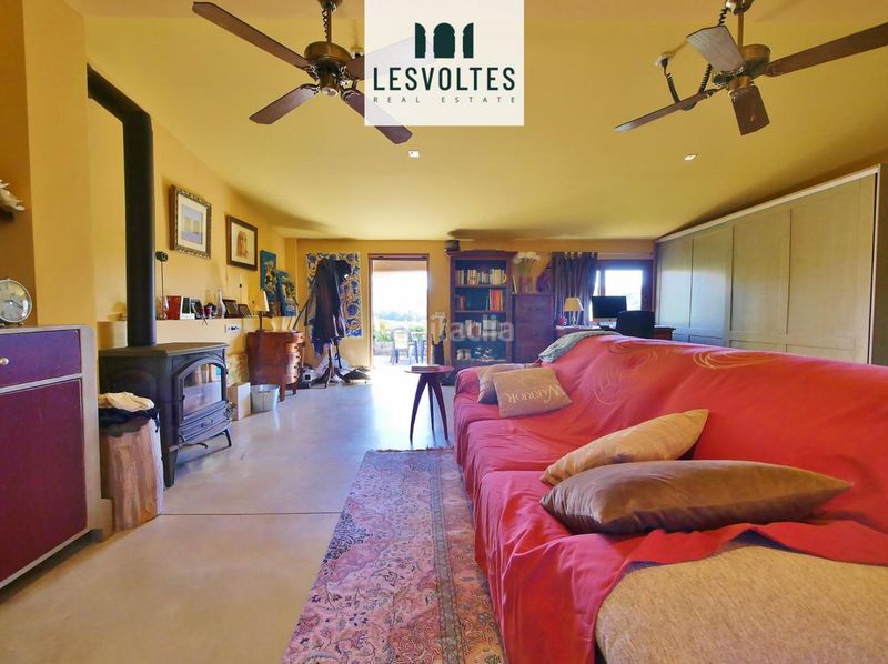 Foto fec86850-a134-4932-8978-1a2161535b3c. Terreno residenziale in Mont-ras