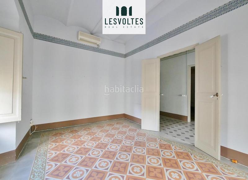 Foto 5cb2a7b9-3fc2-4e6a-bd31-5f91e46ca530. Alquiler local comercial en Bisbal d´Empordà (La)