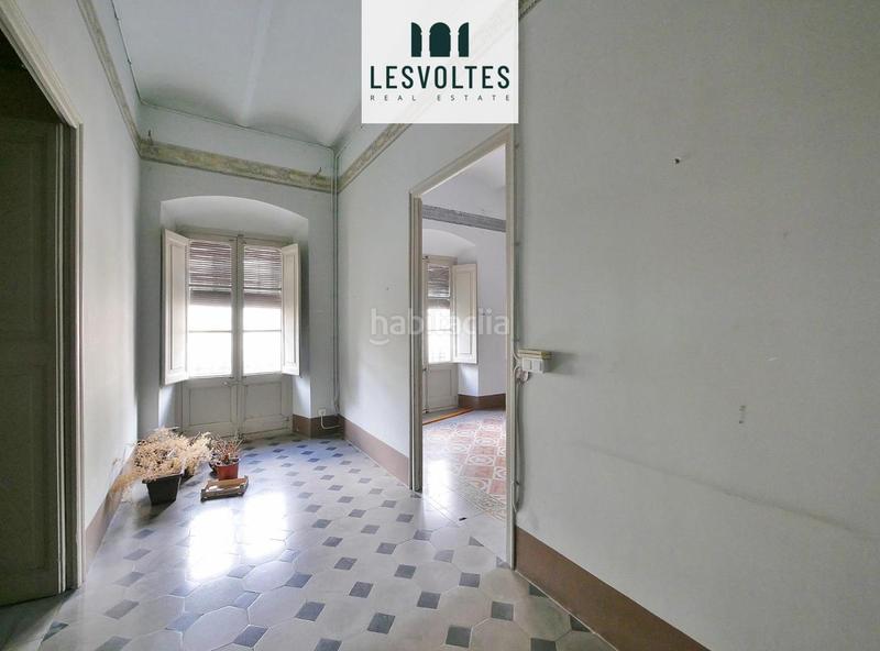 Foto b06a031a-6474-4b68-831f-c87b9835b7c0. Alquiler local comercial en Bisbal d´Empordà (La)