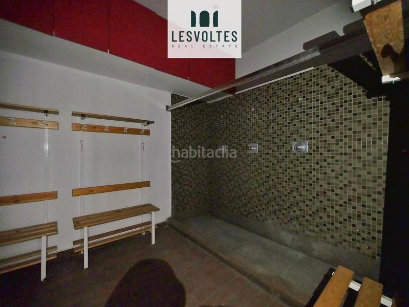 Foto f89e947a-c805-42fa-a904-a86b46a29d5b. Local comercial en Avinguda Catalunya Palamós