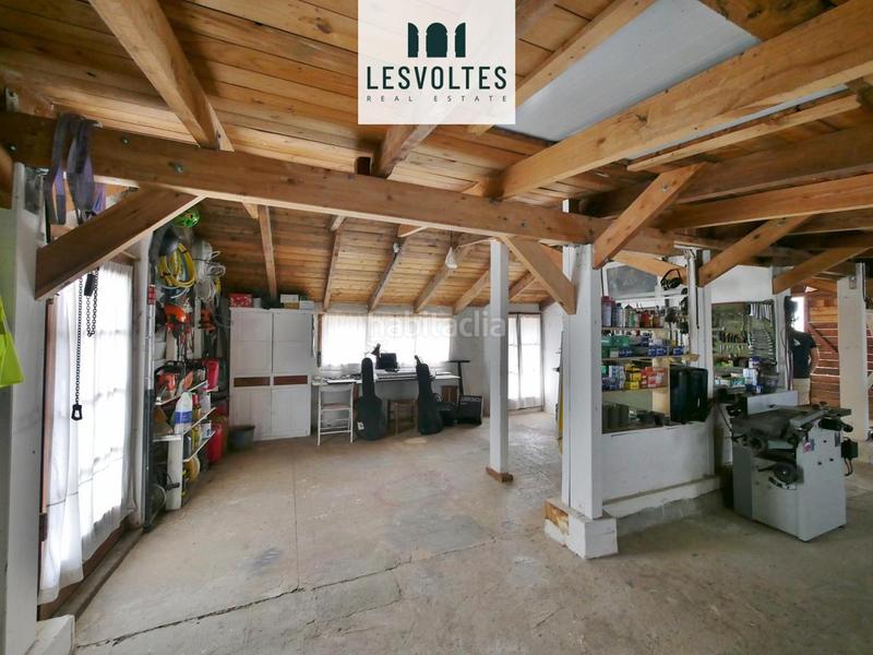 Foto 735f7c01-0ad0-494f-b906-b54218cea70e. Casa amb piscina a Rupià