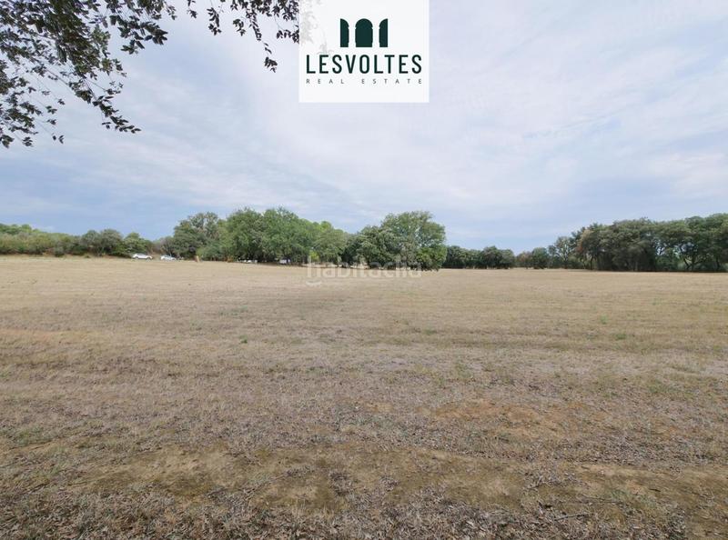 Foto 9241b695-eccd-42a4-9462-6229867e69e2. Casa amb piscina a Rupià