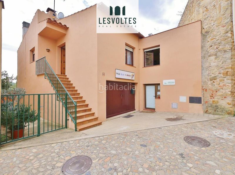 Foto f7434717-fb20-4fb0-8abb-b30c61f18366. Casa amb calefacció aparcament a Poble Pals