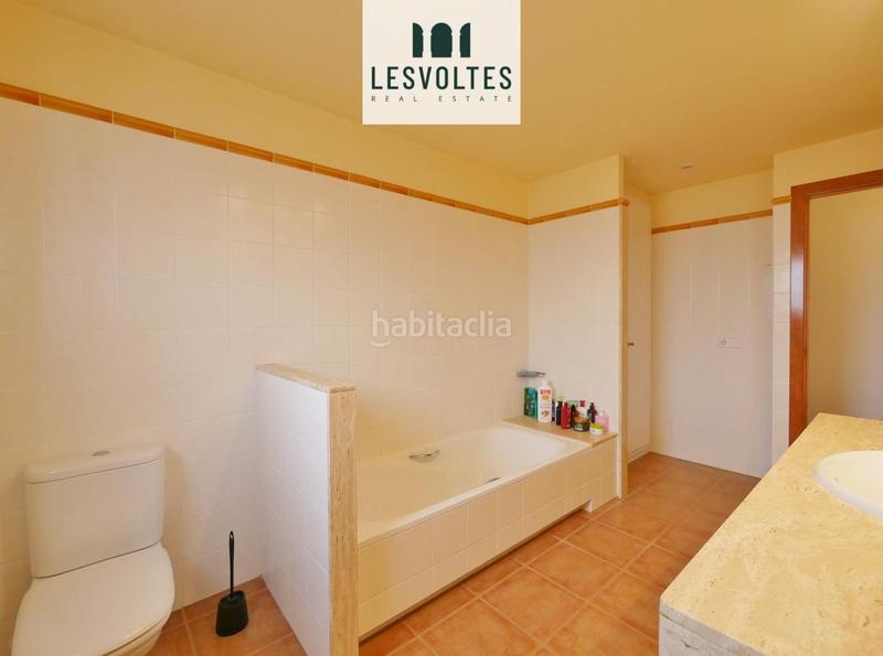 Foto ceafb369-752c-4ba8-a44e-fa4599909bb8. Casa adossada amb aparcament a Piverd-Vila-Seca-Bruguerol Palafrugell