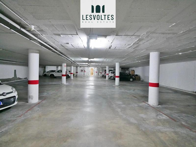 Foto a98579ce-7428-4824-9f92-1e80cfe25251. Lloguer aparcament cotxe a Bisbal d´Empordà (La)