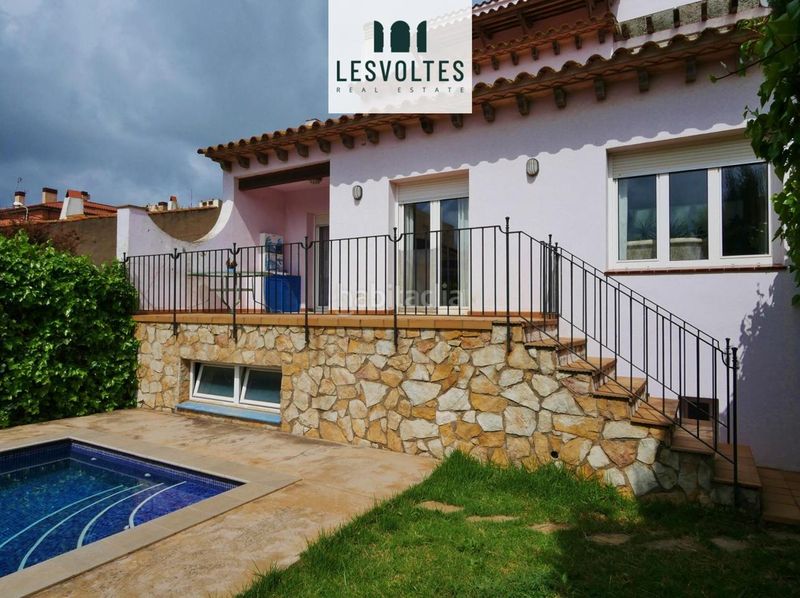 Foto 43c1212b-cac5-47d1-8e69-fb900be31252. Casa amb calefacció piscina a Piverd-Vila-Seca-Bruguerol Palafrugell