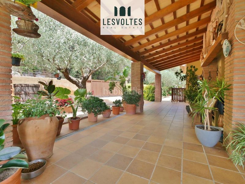 Foto b9d55d76-54ff-4d3c-b803-c6a006446bef. Casa amb calefacció aparcament piscina a Mont-ras