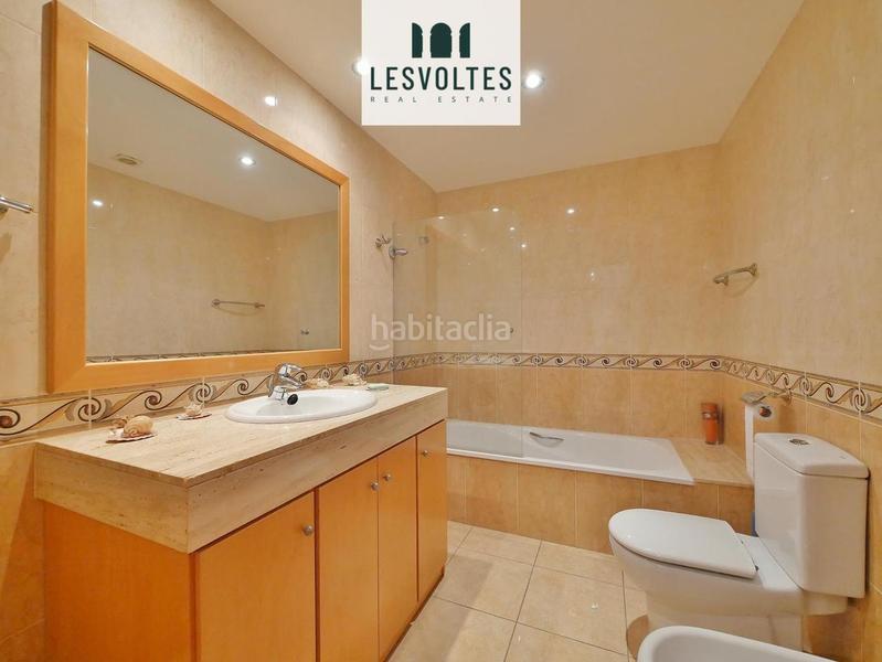 Foto 42ba710d-9efe-4952-be09-4f22b7ca21bf. Casa adossada amb calefacció aparcament a Piverd-Vila-Seca-Bruguerol Palafrugell