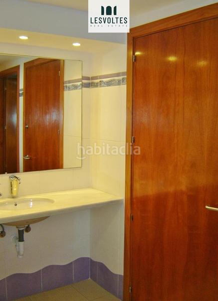 Foto 04b88509-7c6d-49eb-9779-82d265595b9e. Alquiler local comercial en Bisbal d´Empordà (La)