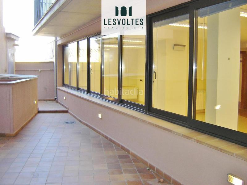 Foto 17f6c51c-184d-476b-a908-1e9bd03b0674. Alquiler local comercial en Bisbal d´Empordà (La)