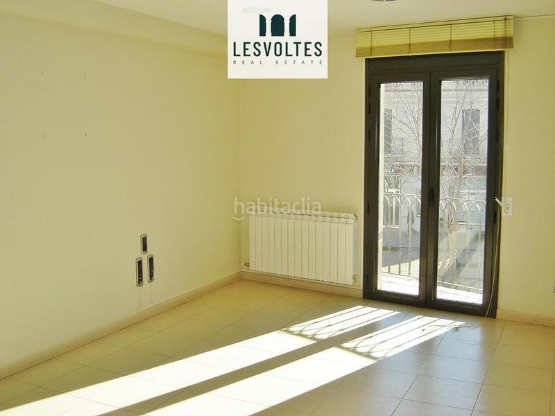 Foto 1cdb681a-d2b1-43a7-a930-90148cf48802. Alquiler local comercial en Bisbal d´Empordà (La)