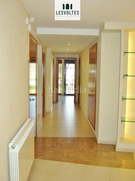 Foto 9f993a0e-4d05-41d8-a1f0-b28fdb0f9a0d. Alquiler local comercial en Bisbal d´Empordà (La)