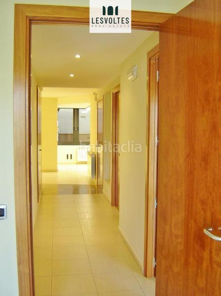 Foto d479840b-f9f0-4119-ba37-d2dfe6b9d984. Alquiler local comercial en Bisbal d´Empordà (La)