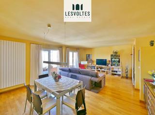 tic  Carrer de l'escut emporit