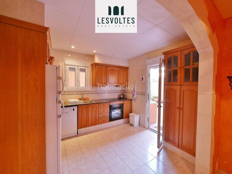 Foto bd807402-78e1-4ab1-a62c-ced46861936e. Casa en Bisbal d´Empordà (La)