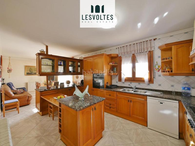 Foto e8de9e94-0a70-490a-8c0d-a9c6a8afb313. Casa en Bisbal d´Empordà (La)