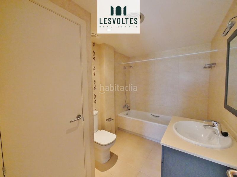 Foto e6926dea-f383-4259-8e6e-a12c1e56c46d. Pis amb calefacció aparcament piscina a Bisbal d´Empordà (La)