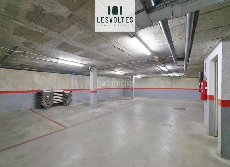 Foto 50a00957-1bd7-434b-b6e6-a1528b3d7371. Aparcament cotxe a Centre Palafrugell