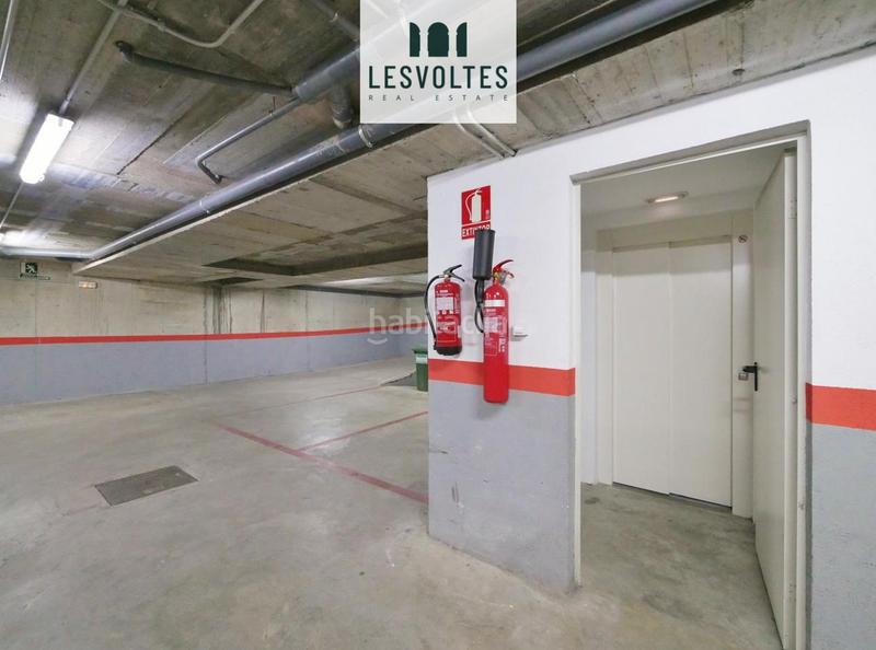 Foto 7174a8a6-54cb-44df-8447-9605faa310be. Aparcament cotxe a Centre Palafrugell