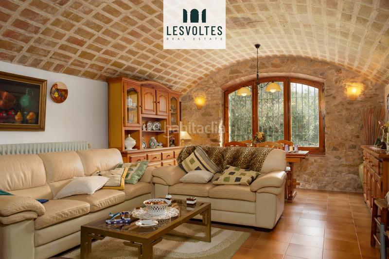 Foto c1b9873e-7ffe-4a4b-a2e5-bdbd0b249a7f. Casa amb calefacció a Forallac