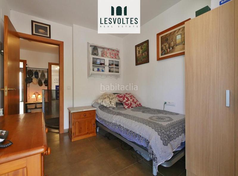 Foto 2243234d-83f7-44f8-9c11-35cb02e7c881. Casa adossada amb calefacció aparcament a Vall-llobrega