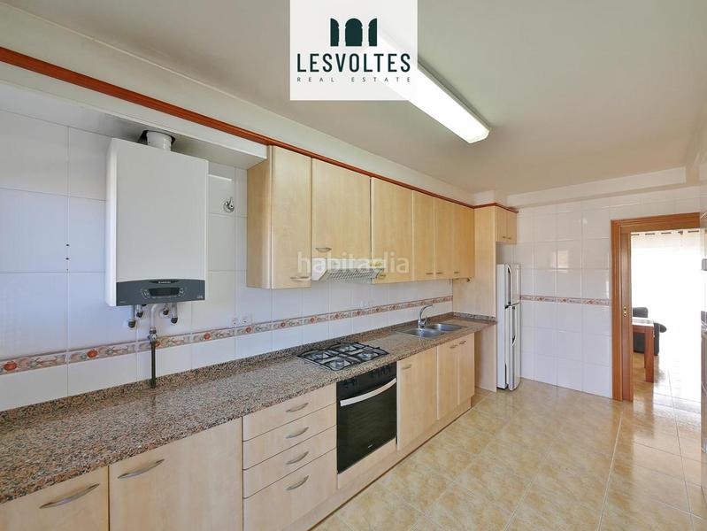 Foto 6d56ce91-2f96-477c-87b5-05cd525f854c. Appartamento con riscaldamento parcheggio in Bisbal d´Empordà (La)